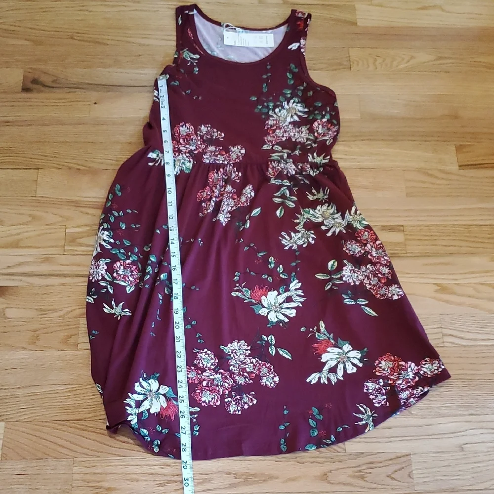 Floral Sleeveless Burgundy Dress - Picture 10 of 10